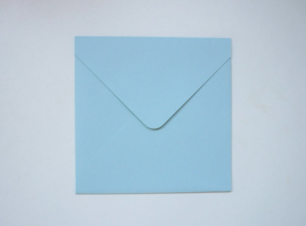 10 Briefumschläge quadratisch hellblau 120 g/m²