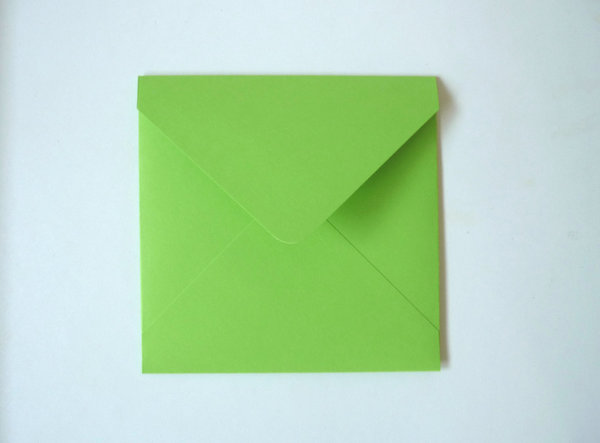 10 Briefumschläge quadratisch grün 120 g/m²